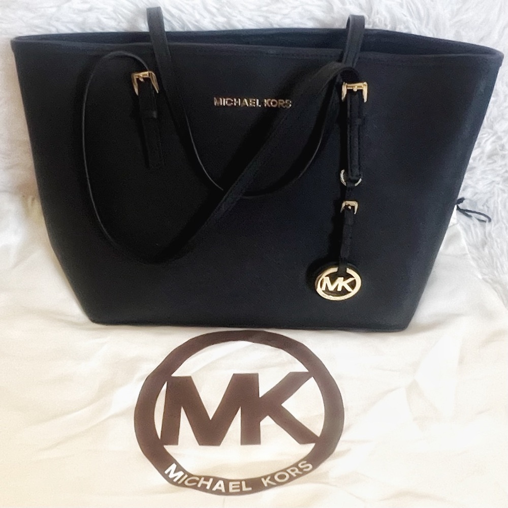MICHAEL KORS Medium Black Tote Gold Hardware